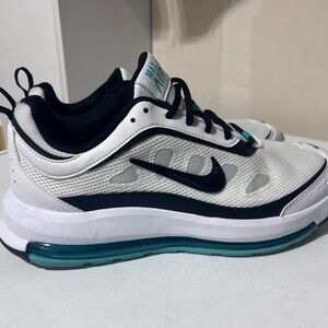 Nike Air Max AP “white washed/teal”. Size 10.5